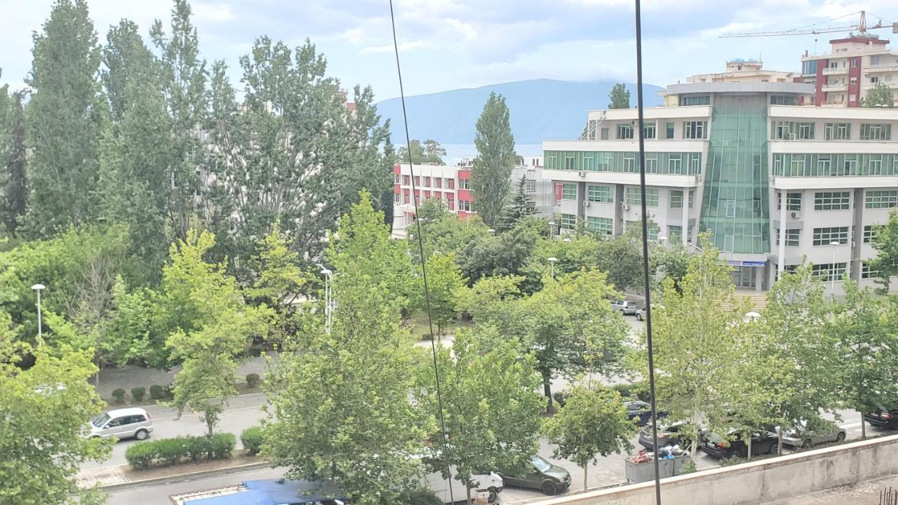 Olsi Lägenhet Vlorë Exteriör bild