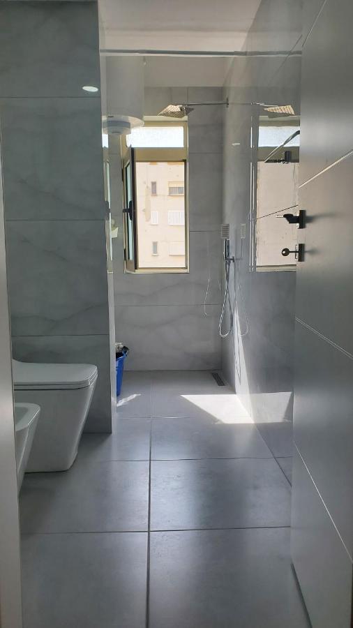 Olsi Lägenhet Vlorë Exteriör bild